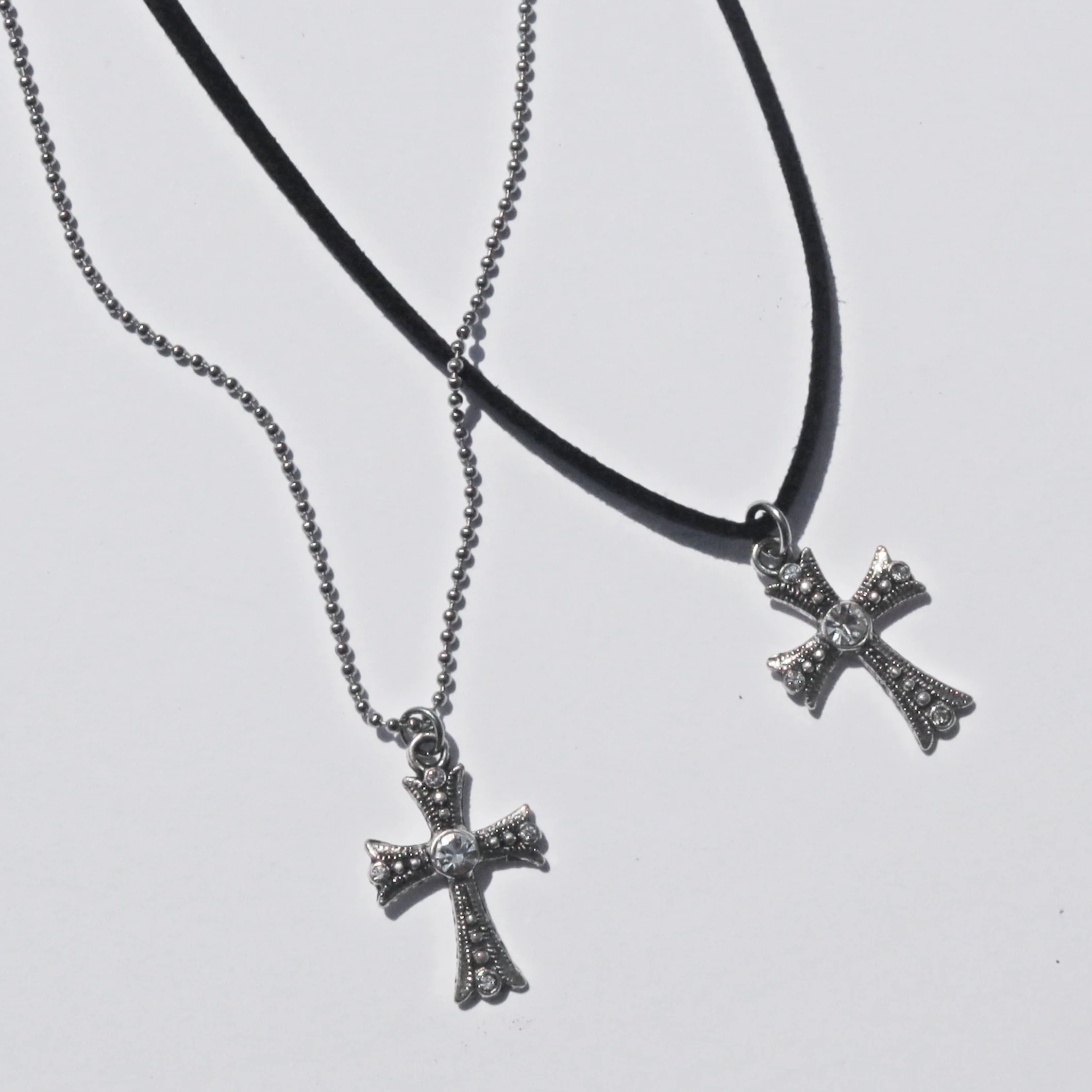Niki Silver Cross Necklace - Image 7